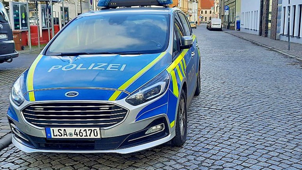 Die Polizei in Stendal wurde zu einem mutmaßlichen Einbruch gerufen und hat stattdessen eine Drogenhöhle ausfindig gemacht.