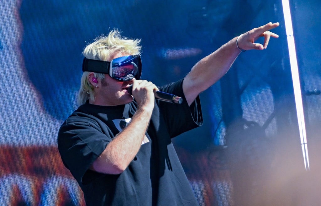 Ski Aggu hat den ersten Platz der Single-Charts erobert.