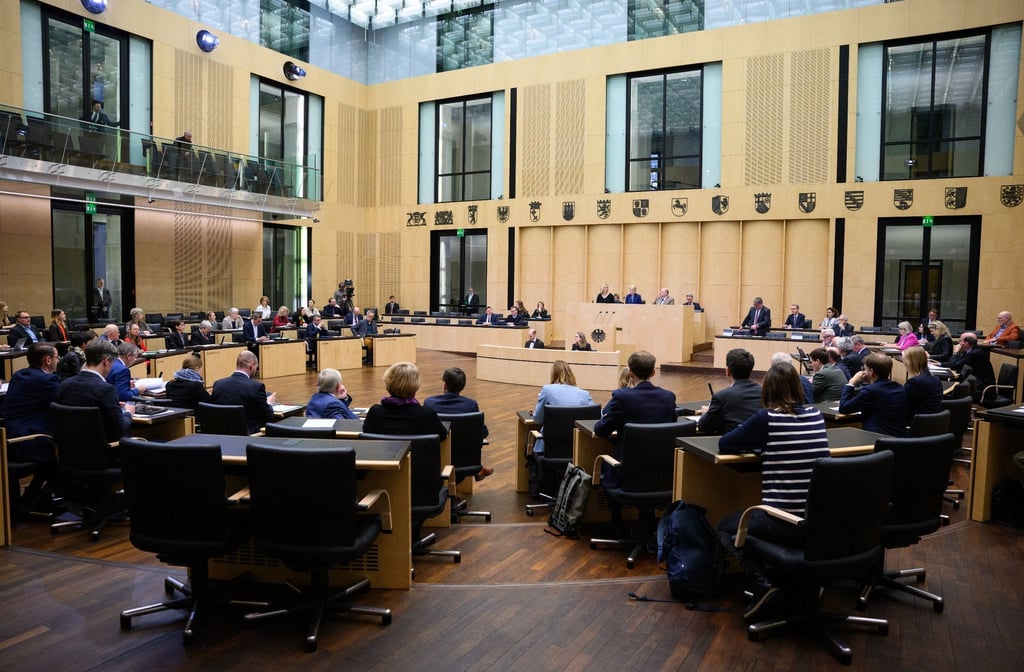 Beratungen im Bundesrat: Die Länderkammer muss dem Haushaltsfinanzierungsgesetz nicht zustimmen, könnte aber Einspruch einlegen.