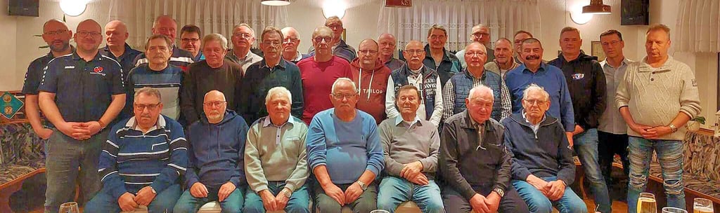 Fußballertreff in Lüderitz: Einige der Kicker von einst sind inzwischen über 80 Jahre alt.