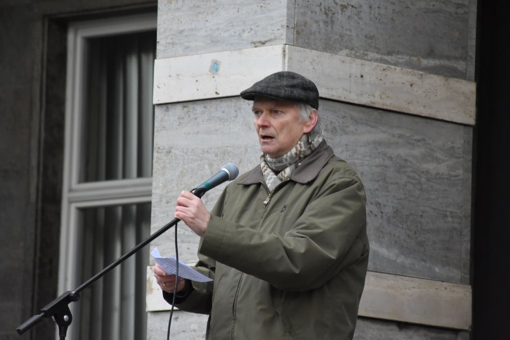 Auch Soziologie-Professor Reinhold Sackmann ergriff das Wort. Er sprach sich unter anderem auch für eine bessere Integration von Zuwanderern aus.