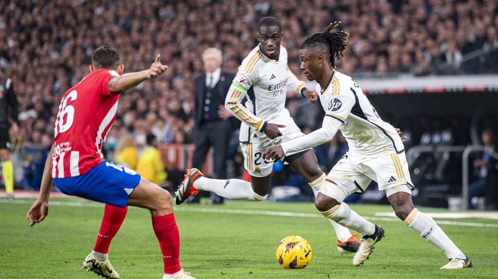 Dynamik im Real-Spiel: Eduardo Camavinga gegen Atletico (rechts).