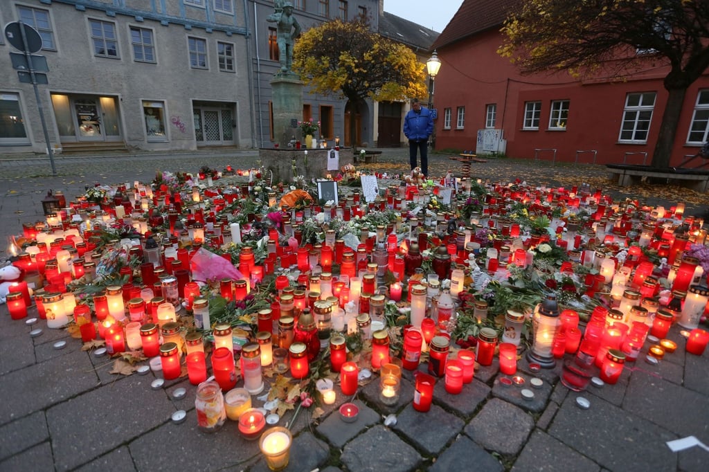Große Anteilnahme herrschte nach dem Mord an einem 14-jährigen Mädchen in Aschersleben.