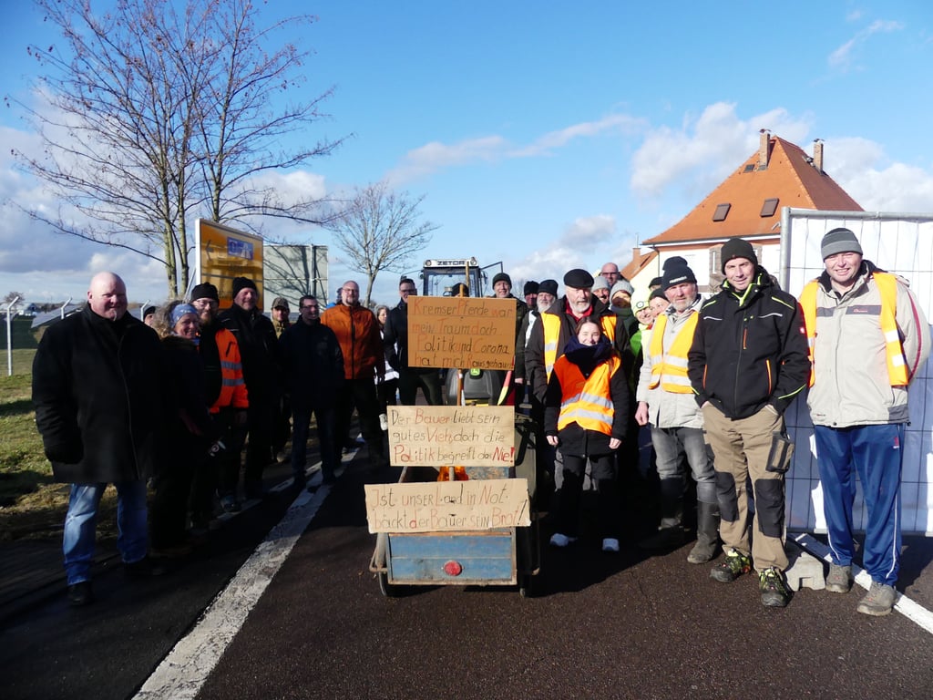Mitte Januar und Anfang Februar versperrten Demonstration jeweils für viele Stunden die B181 bei Göhren.