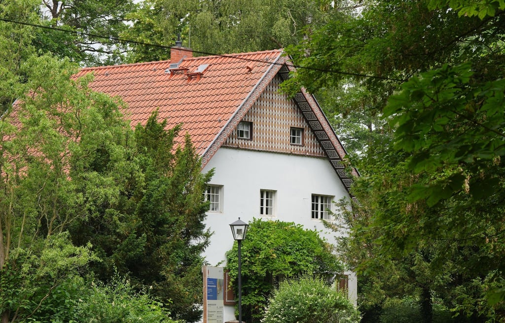 Die Vorderseite des Brecht-Weigel-Haus in Buckow.