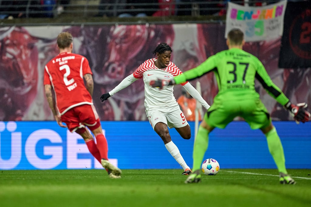 El Chadaille Bitshiabu gab sein Debüt für RB.