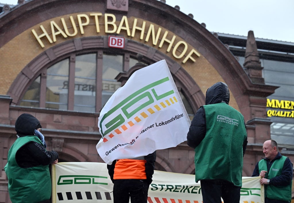 Die Gewerkschaft Deutscher Lokomotivführer (GDL) hat mit dem Eisenbahnunternehmen Transdev einen Tarifabschluss erzielt.