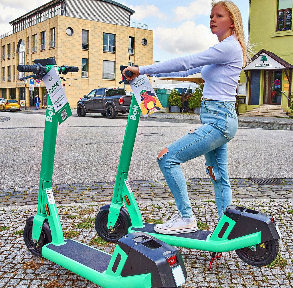 Im August 2021 führte Bolt die E-Scooter in Bernburg ein.