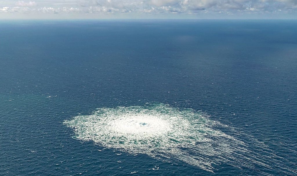 Riesige Mengen Erdgas strömen nach der Sprengung der Nordstream-Pipeline an die Oberfläche. Weil der Hauptbestandteil von Erdgas das Treibhausgas Methan ist, dürfte damit auch die Klimaerwärmung beschleunigt worden sein.
