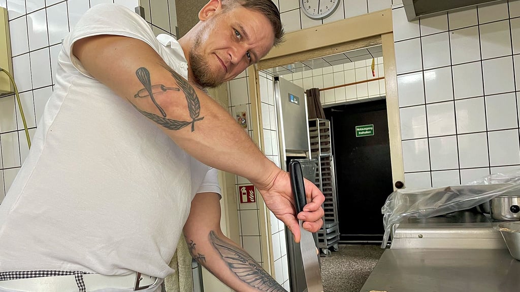 Philipp Rhodmann in seiner Jerichower Backstube.