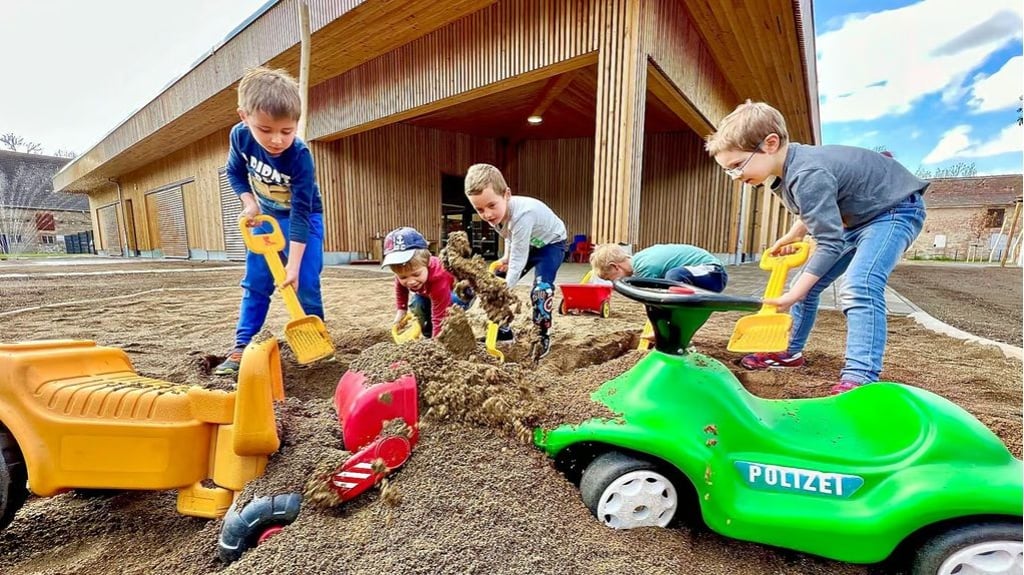 Die Beiträge für Betreuung in den Kindergärten und Horten der Verbandsgemeinde Saale-Wipper sollen in diesem Jahr angepasst werden.
