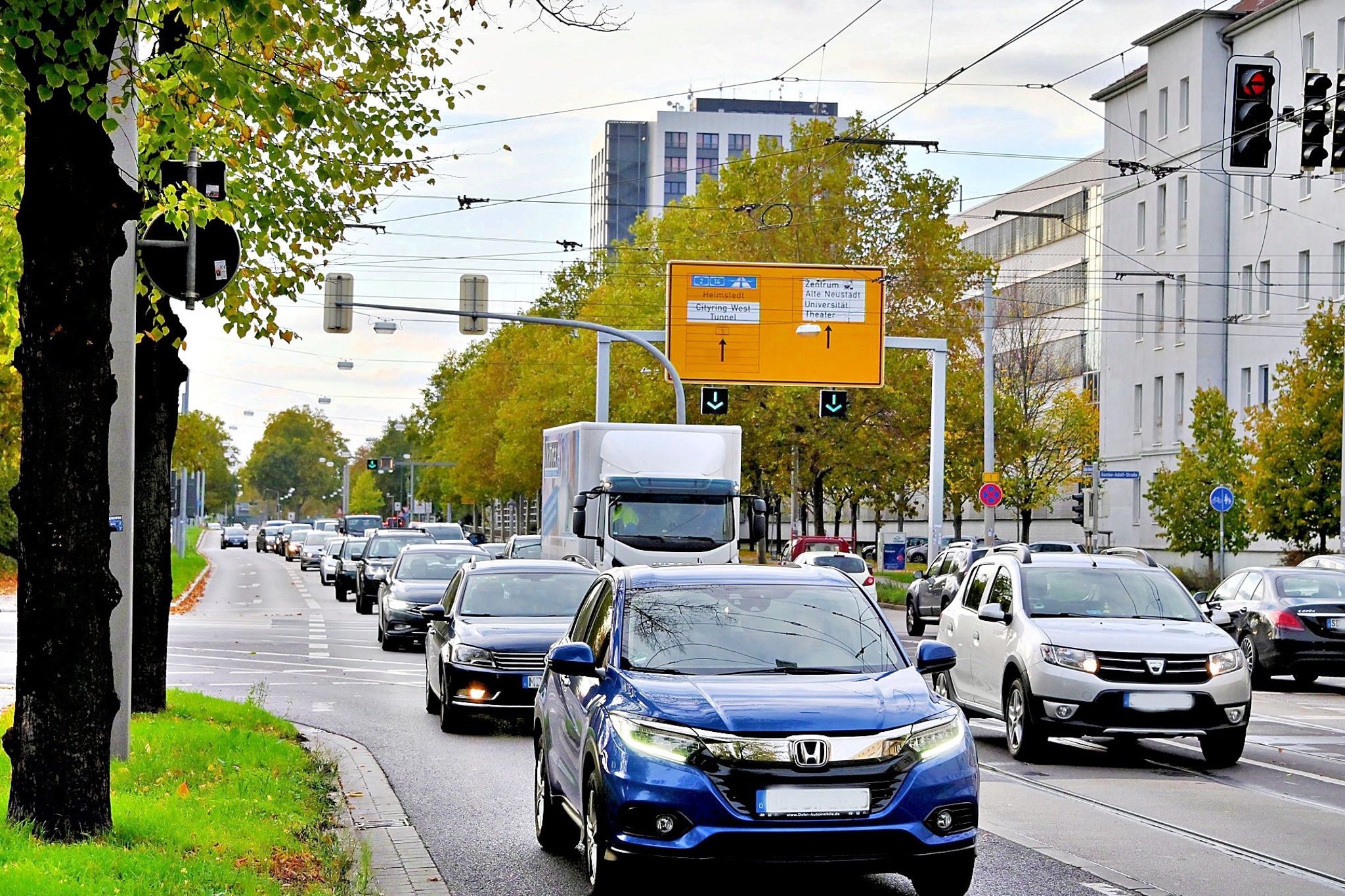 Magdeburg Sperrt Zwei Weitere Brücken – So Überleben Sie Den Stau! - n49kx6g