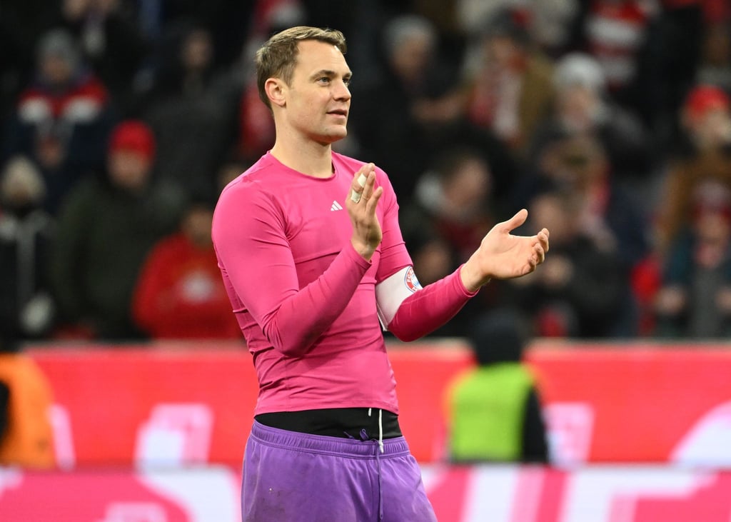 Bayern-Torwart Manuel Neuer trainiert individuell.