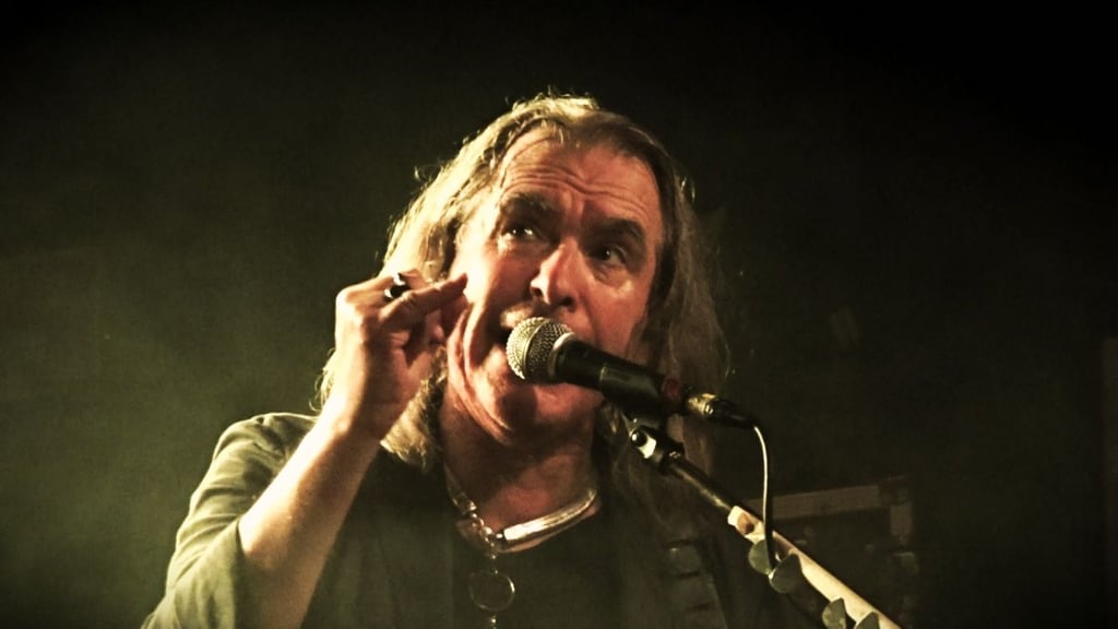 Justin Sullivan und seine Band New Model Army haben die Musikwelt mit geprägt. Nun war Sullivan zu Besuch in Halle.