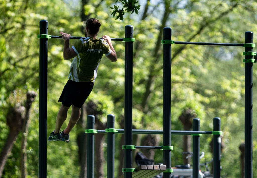 Die Möglichkeit an Fitnessgeräten Sport im Freien zu treiben, wünschen sich Anwohner der Neuen Neustadt. Sie schlagen den Vogelgesangpark als Standort vor.