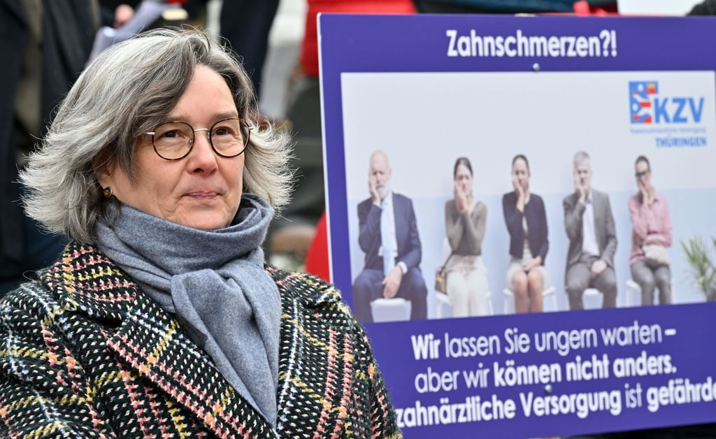 Heike Werner (Die Linke), Ministerin für Arbeit, Soziales, Gesundheit, Frauen und Familie von Thüringen, bei einem Termin.