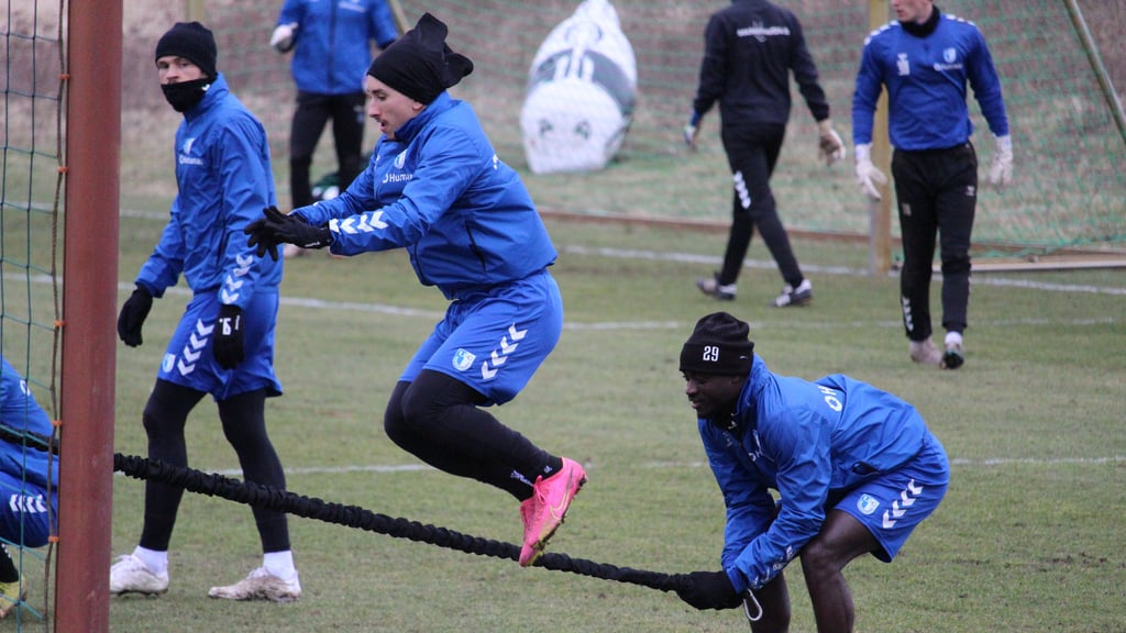 Die Spieler vom 1. FC Magdeburg trainieren auf das Spitzenspiel gegen den FC St. Pauli hin.