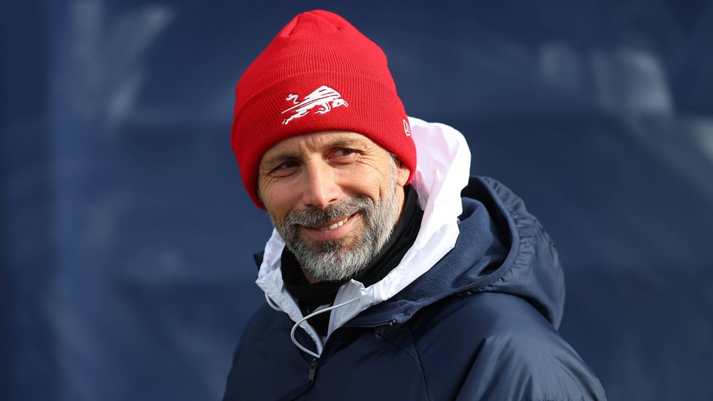 Achtung, Jägermeister Rose lauert: Der RB-Trainer bleibt auch auf Rang fünf entspannt.