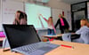 Unterricht  in der Grundschule „Am Regenstein“ in Blankenburg. Dort sind Tablets für die Schüler und die Arbeit mit interaktiven Tafeln bereits Standard. 