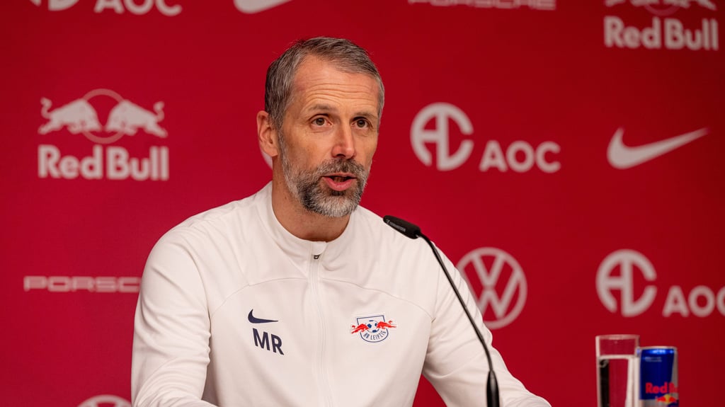 Marco Rose braucht weiter Siege. Jetzt wartet der FC Augsburg.