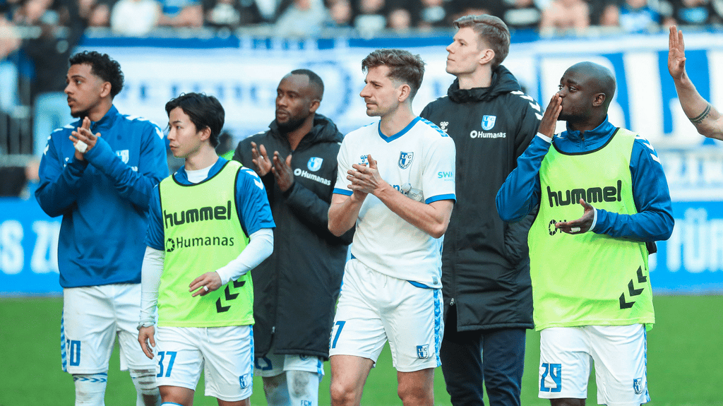Nach dem Sieg des 1. FC Magdeburg gegen St. Pauli folgt das nächste Highlight. Unter Flutlicht trifft man auf Hertha BSC im Olympiastadion von Berlin.