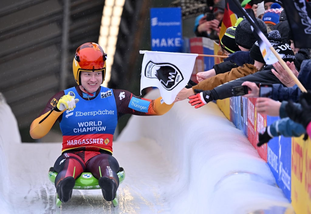Max Langenhan reagiert nach seinem zweiten Platz in Oberhof.