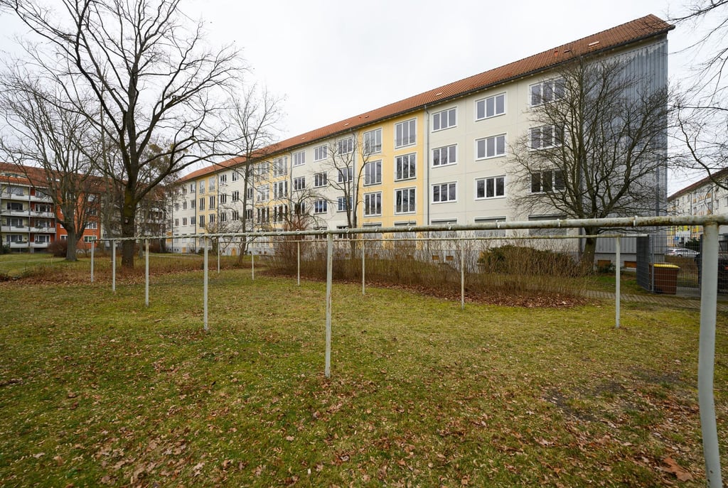 Blick aus einen Wohnblock an der Brigitte-Reimann-Straße im Wohnkomplex I.