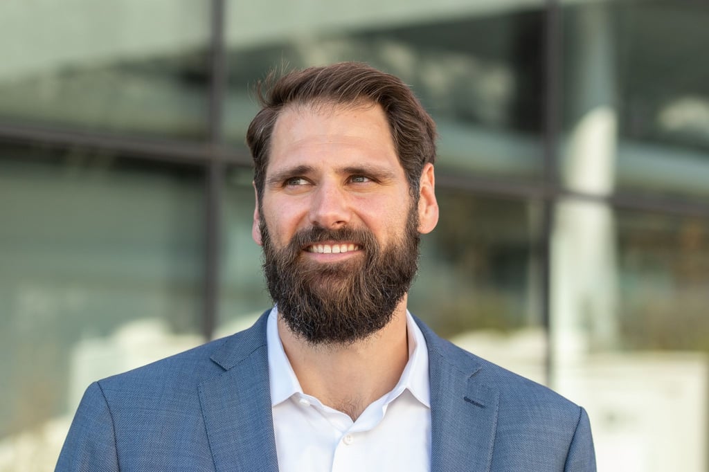 Wer gewinnt den 58. Super Bowl? Der ehemalige NFL-Profi Sebastian Vollmer tippt auf die San Francisco 49ers.