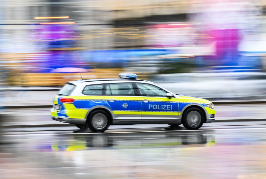 Die Polizei fahndet nach einem Sattelanhänger, der in Gommern gestohlen wurde.