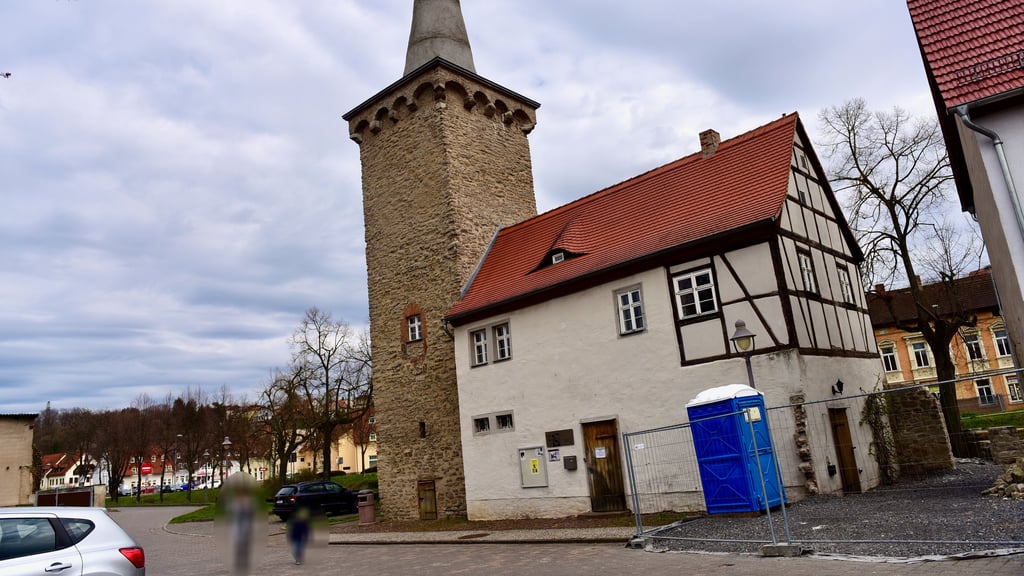 Archivbild - Buchlesungen, Livemusik und Ausstellungen erwarten die Besucher im Kunstzuckerhut in Hettstedt.