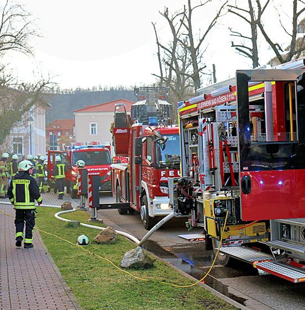 Feuerwehr-Großaufgebot in Bad Kösens Berbigstraße.