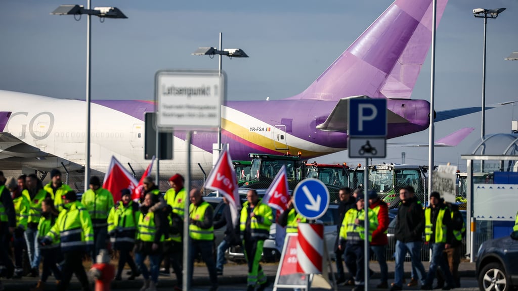 Ein 48-stündiger Streik legt die Flughäfen Leipzig/Halle und Dresden lahm.