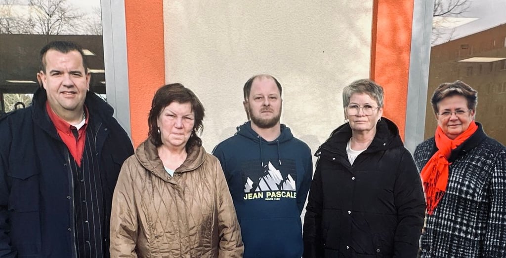 Die Spitzenkandidaten der Partei Die Linke für die Kommunalwahl im Altkreis Bitterfeld sind Marko Roye (Stadtrat Bitterfeld-Wolfen), Martina Römer (Ortschaftsrat Wolfen), David Oswald (Ortschaftsrat Thalheim), Christa Blath (Ortschaftsrat Greppin) und Dagmar Zoschke (Ortschaftsrat Bitterfeld, v.l.).
