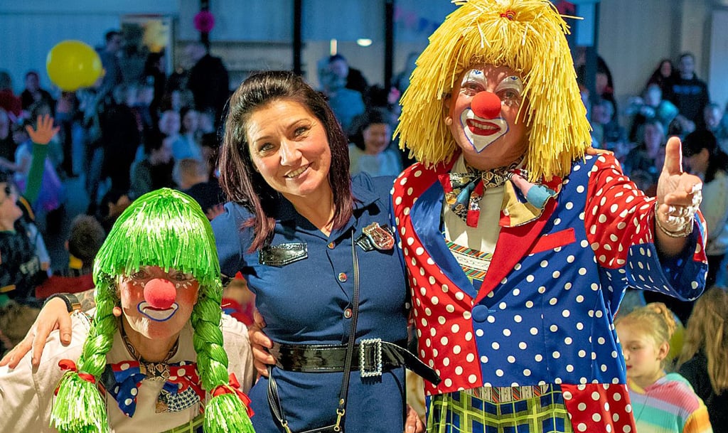 Gelungener Auftakt für 2024: der Kinderkarneval in Schermen. Mittendrin Gina Gerlach. Die noch junge Vereinschefin würde sich über neue Mitglieder, die Lust zum Anpacken haben, freuen.