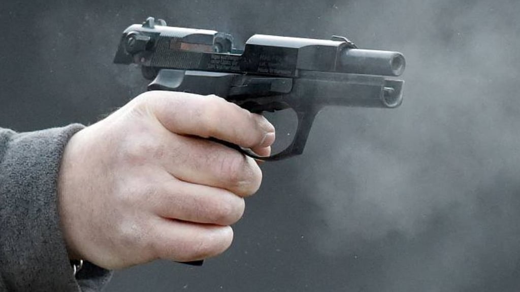 Ein bewaffneter Mann drang in ein Militärgelände bei Hassel nahe Stendal ein und eröffnete das Feuer.