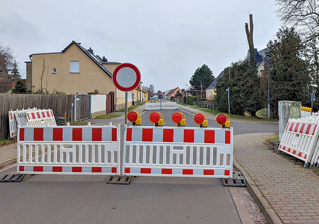 Straßensperrung in Gerwisch in der Gartenstraße.