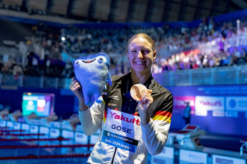 Isabel Gose bejubelt ihre zweite Medaille bei der WM.