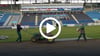 MDCC-Arena Magdeburg, Spielstätte des 1. FC Magdeburg: Auf diesen Wagen werden die Ballen mit dem neuen Rasen eingespannt und dann auf die Spielfläche abgerollt.