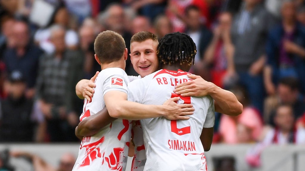 Gemeinsam gegen Real in der Abwehr: Lukas Klostermann, Willi Orban und Mo Simakan (v.l.)