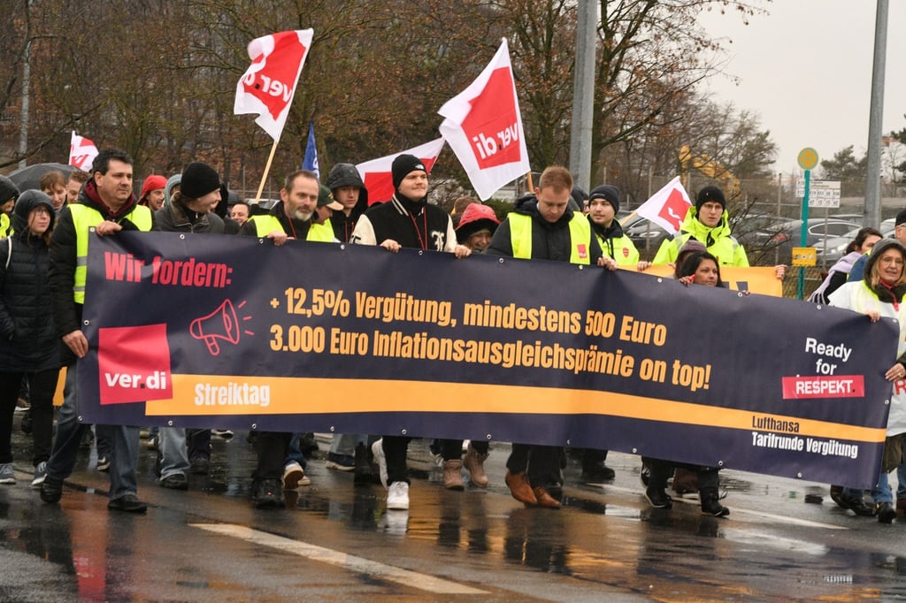 Verdi-Demonstration in Frankfurt am Main.