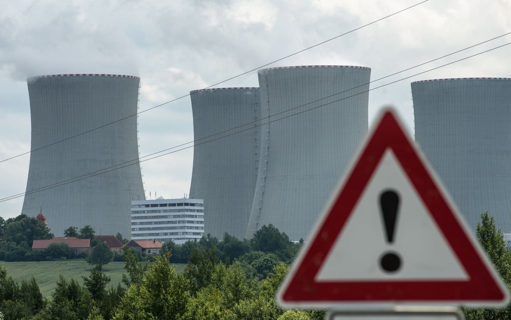 Die Kühltürme des Atomkraftwerkes Temelin.