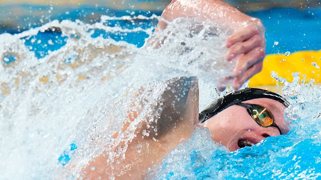 SchwimmWM Sven Schwarz feiert OlympiaTicket Verpasste Medaille egal