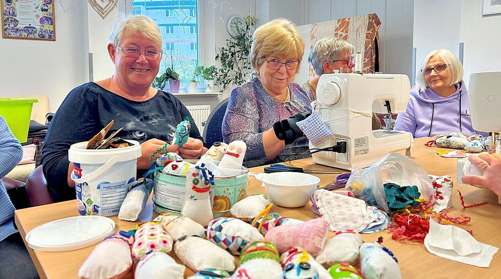 Im ASZ Olvenstedt ist stets viel los. Neben gemütlichen Treffen und Vorträgen gibt es auch Handarbeitsangebote.