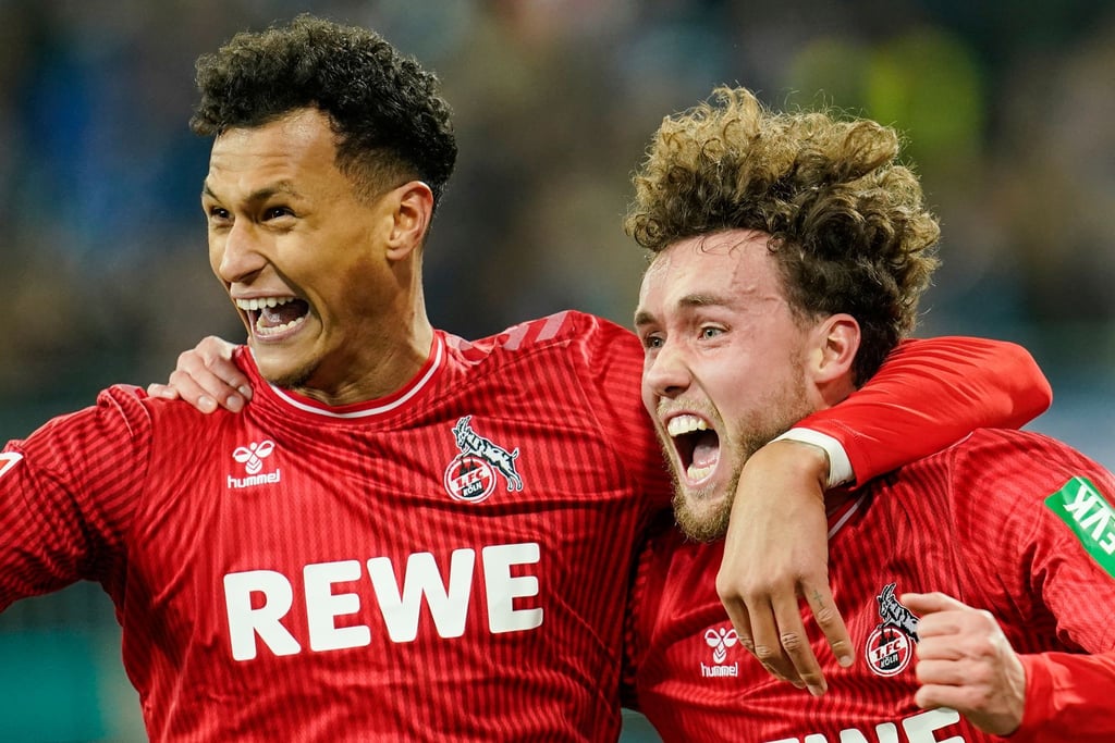Der Kölner Davie Selke (l) trainiert wieder.