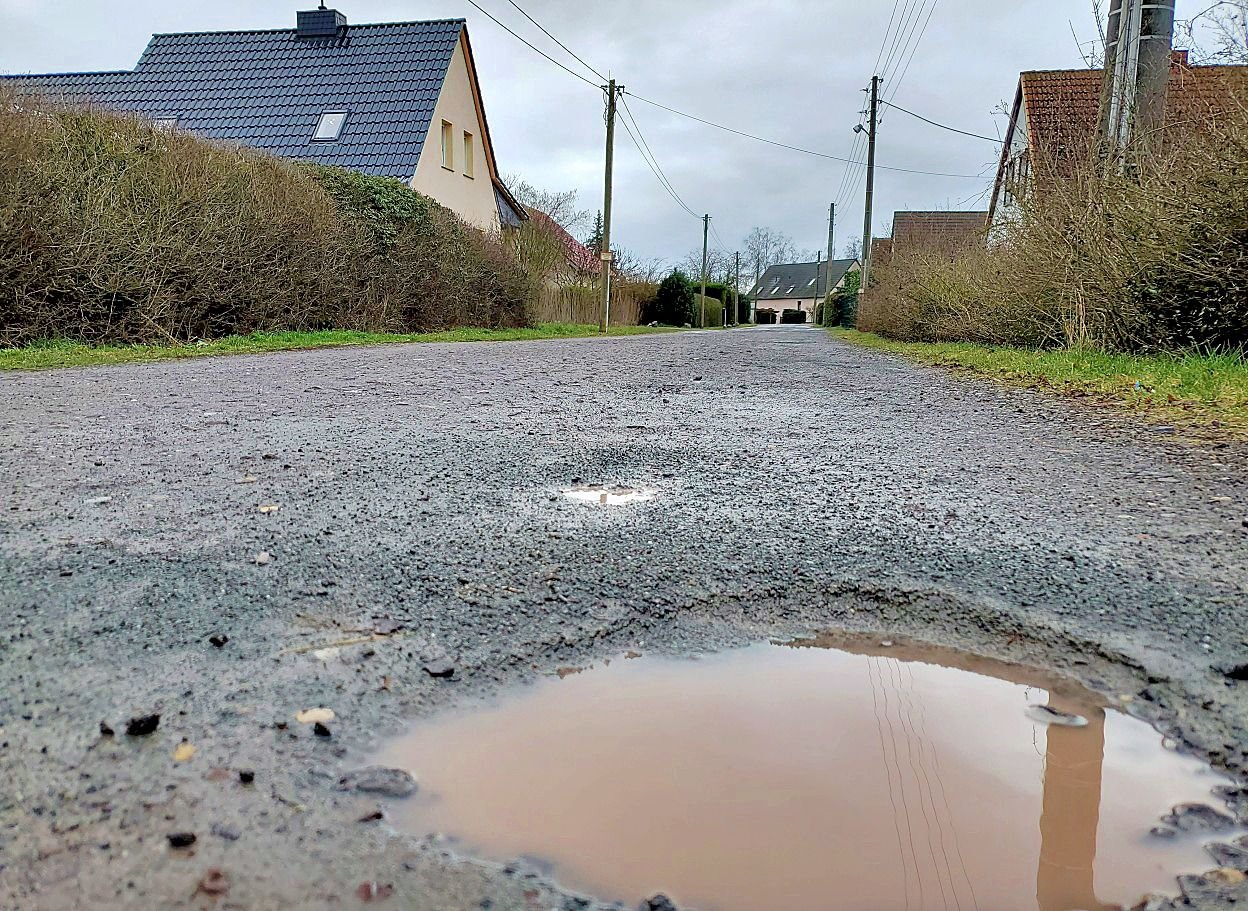 Bauarbeiten: Elbeu: Teures Straßenprojekt Wird Nach Langem Hin Und Her ...