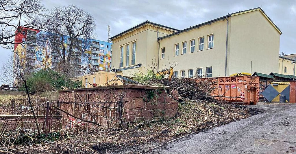 Die Arbeiten an der Schorre in Halle haben begonnen.