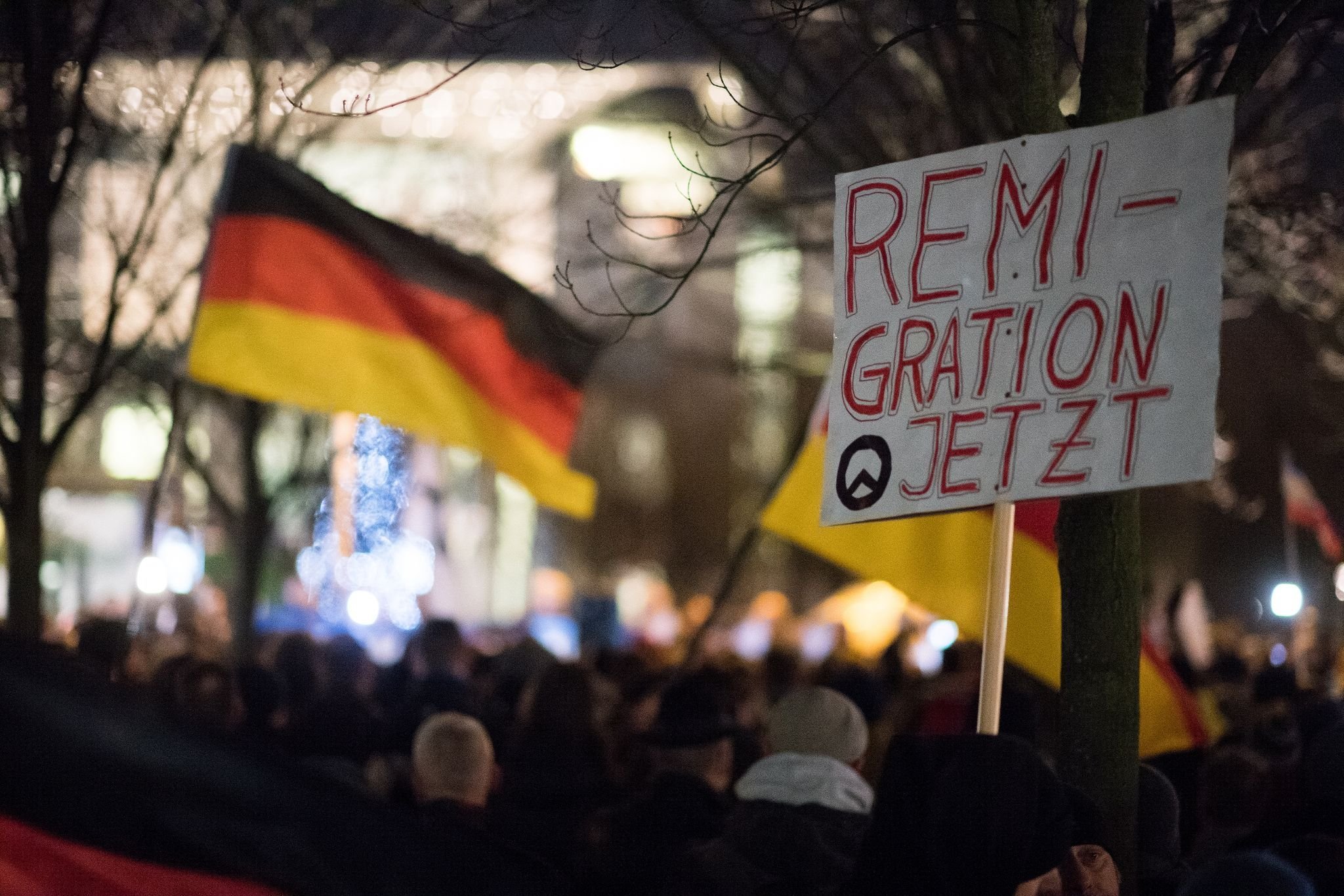 Kommunen: Rechtsextreme Bewegung Von Sachsen-Anhalt Aus Aktiv