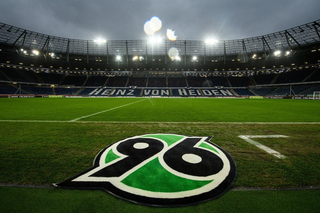 Blick in die Arena von Hannover 96 vor einem Spiel.