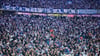 Rappelvoller Gästeblock: Die Fans des 1. FC Magdeburg waren mit rund 17.000 Mann zum Spiel bei Hertha BSC Berlin ins Olympiastadion gereist.