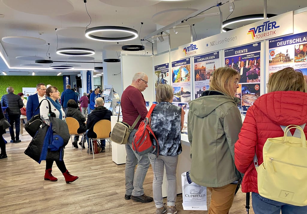 Mit Kulturprogramm und jeder Menge Tour-Angeboten: Hunderte Besucher haben sich bei der MZ-Reisemesse umgesehen.